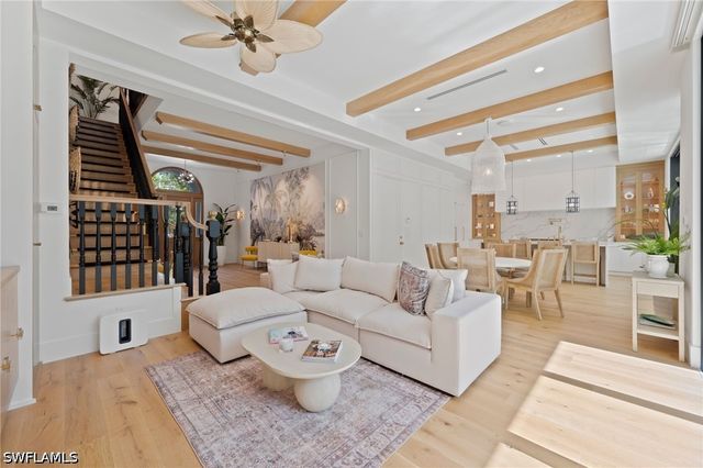 1140 8th ST S, Naples, FL 34102