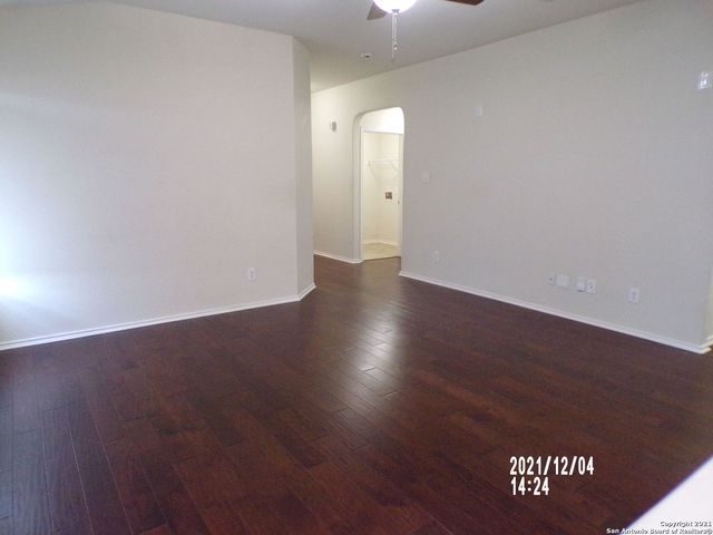 10722 Firefox Den, San Antonio, TX 78245