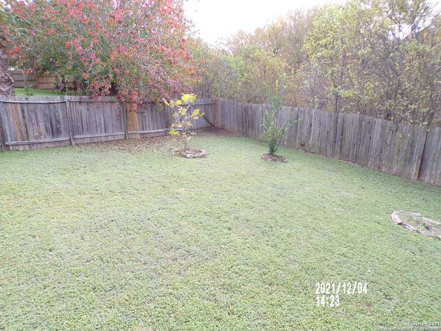 10722 Firefox Den, San Antonio, TX 78245