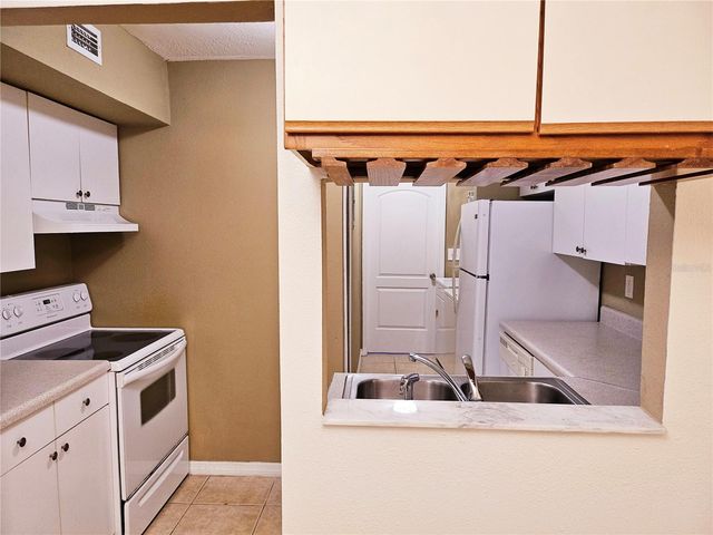 6640 POT O GOLD LANE, Orlando, FL 32809