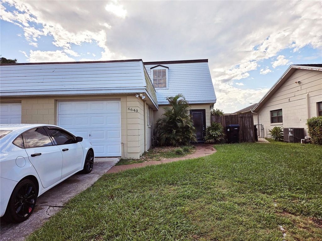6640 POT O GOLD LANE, Orlando, FL 32809