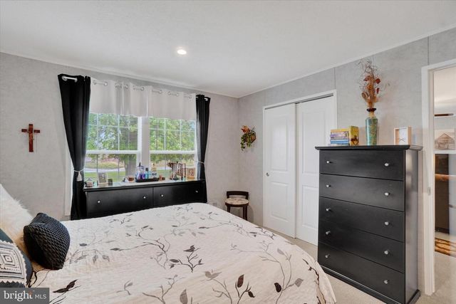 36 PINE RD, Abbottstown, PA 17301