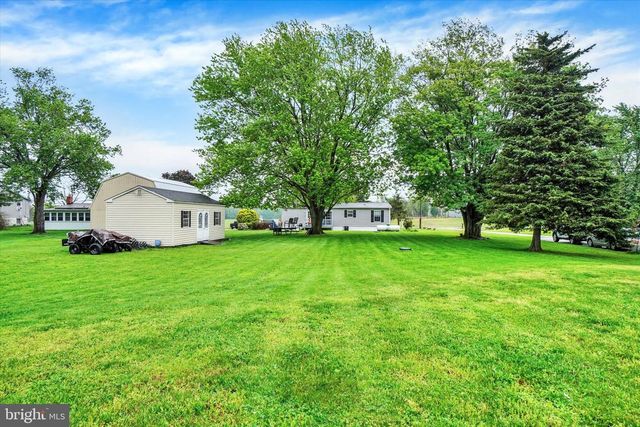 36 PINE RD, Abbottstown, PA 17301