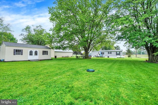 36 PINE RD, Abbottstown, PA 17301