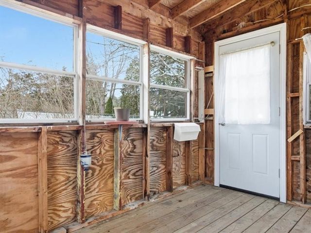 6 Wilder Avenue, Westerly, RI 02891