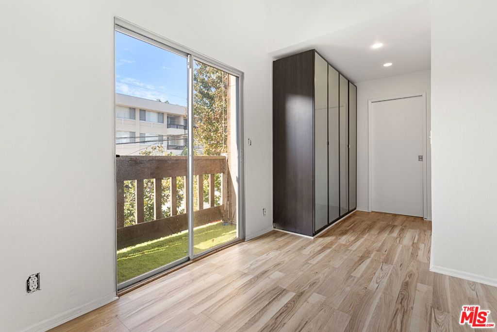 Image 16 of property listing at 1628 N Formosa Avenue A, Los Angeles, CA 90046