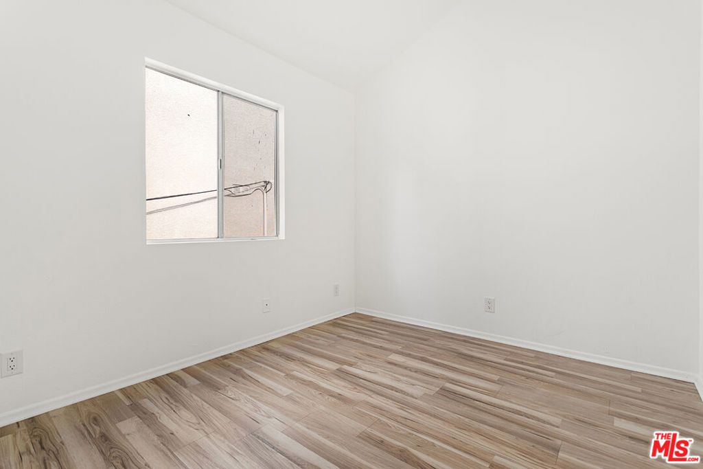 Image 20 of property listing at 1628 N Formosa Avenue A, Los Angeles, CA 90046