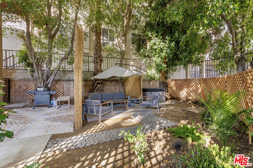 Image 24 of property listing at 1628 N Formosa Avenue A, Los Angeles, CA 90046