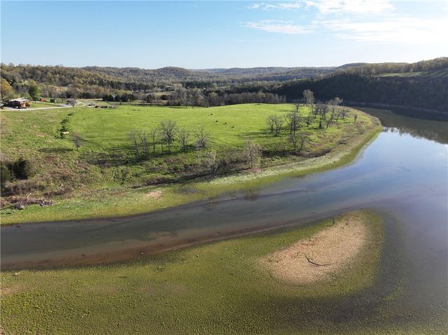 714 County Road 629, Green Forest, AR 72638