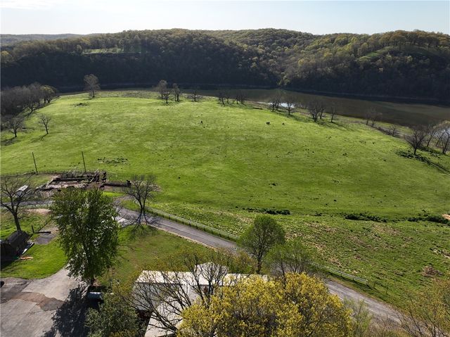 714 County Road 629, Green Forest, AR 72638