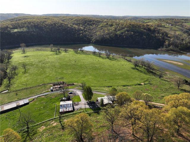 714 County Road 629, Green Forest, AR 72638