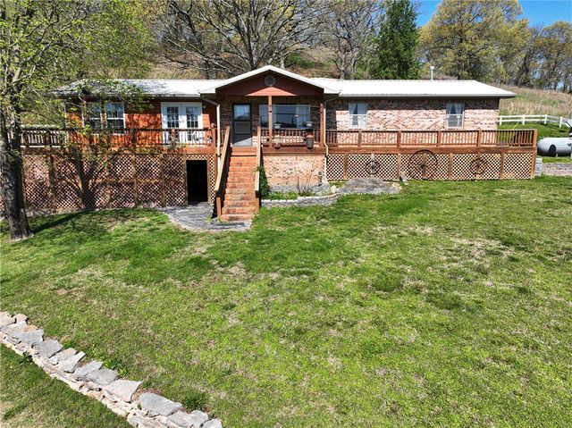 714 County Road 629, Green Forest, AR 72638