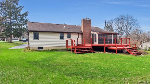5566 Homestead Road, Boston, NY 14075