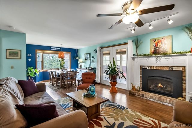 5566 Homestead Road, Boston, NY 14075