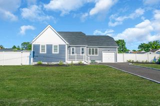 105 Commack Road, North Babylon, NY 11703