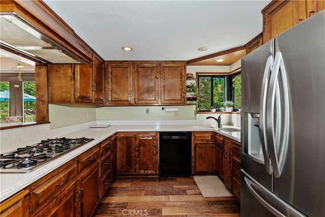 23167 Brookside Road, Crestline, CA 92325