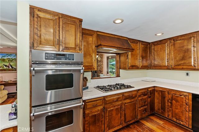 23167 Brookside Road, Crestline, CA 92325