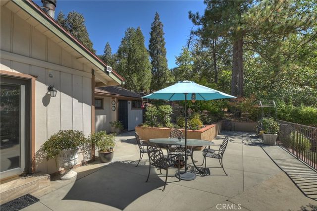 23167 Brookside Road, Crestline, CA 92325