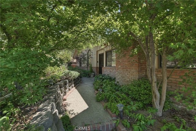 23167 Brookside Road, Crestline, CA 92325