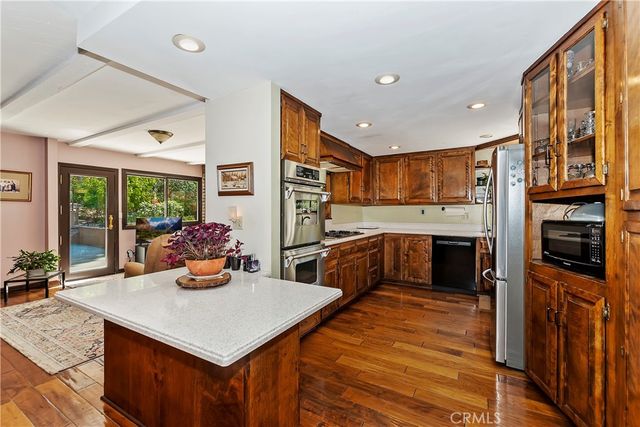 23167 Brookside Road, Crestline, CA 92325