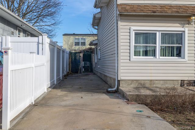 255 Evans Avenue, Elmont, NY 11003