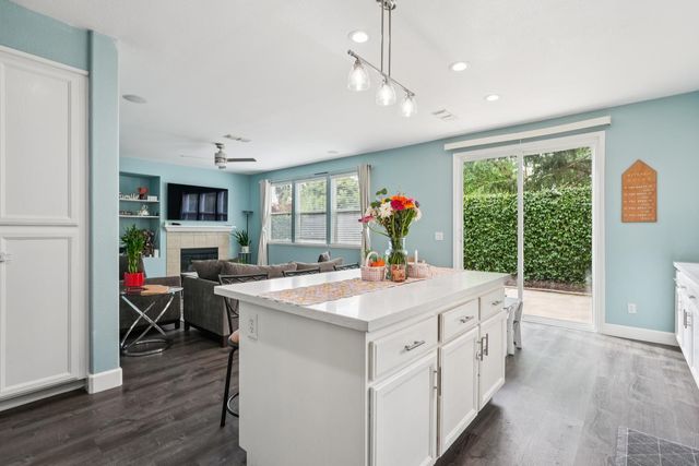 2821 Rogue River Cir, West Sacramento, CA 95691