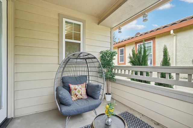 2821 Rogue River Cir, West Sacramento, CA 95691