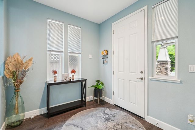 2821 Rogue River Cir, West Sacramento, CA 95691