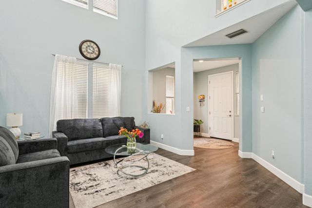 2821 Rogue River Cir, West Sacramento, CA 95691