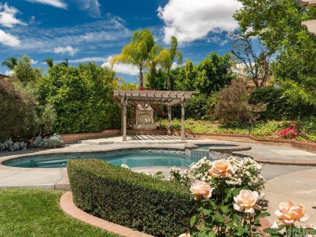 677 Garwood Court, Riverside, CA 92506