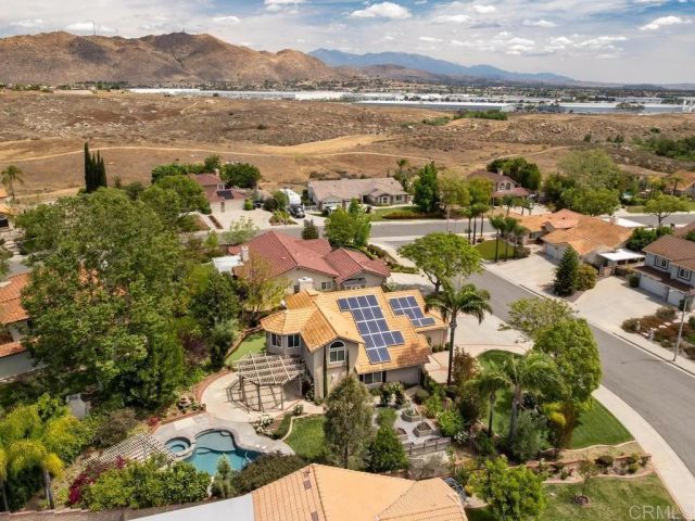 677 Garwood Court, Riverside, CA 92506