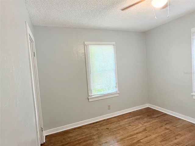 3527 3RD AVENUE N, St Petersburg, FL 33713