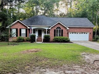 27 Oak Side Court, Richmond Hill, GA 31324