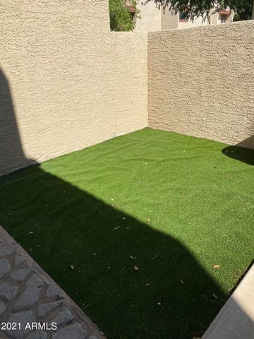 4224 W CALAVAR Road, Phoenix, AZ 85053