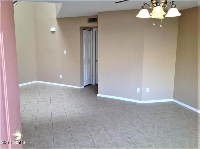 4224 W CALAVAR Road, Phoenix, AZ 85053