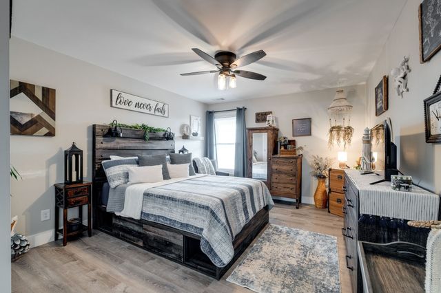 1043 Murphy Hollow Road, Vanleer, TN 37181
