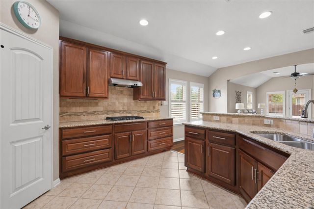 8094 Arezzo DR, Round Rock, TX 78665