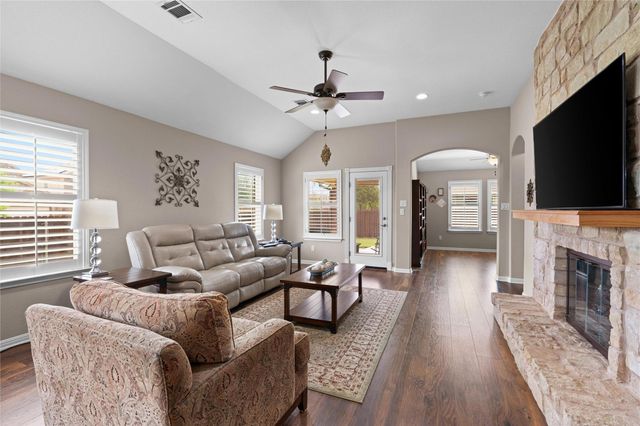 8094 Arezzo DR, Round Rock, TX 78665