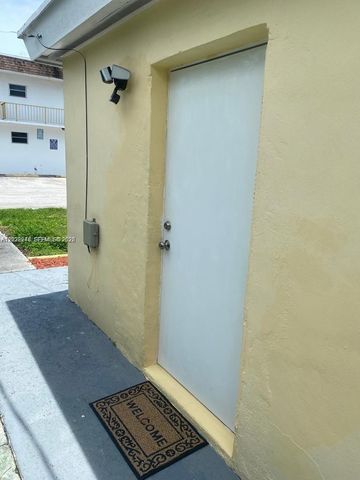 2526 Mckinley St 1, Hollywood, FL 33020