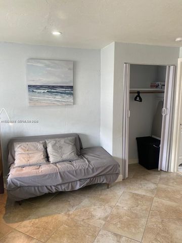 2526 Mckinley St 1, Hollywood, FL 33020