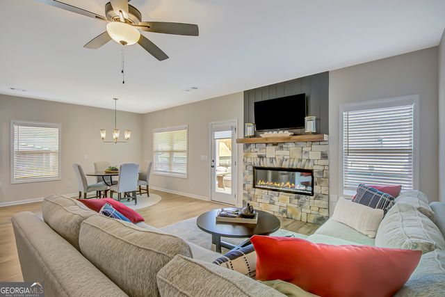 209 Maddington Court, Senoia, GA 30276