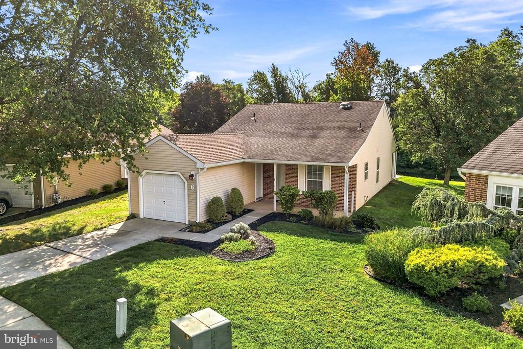 6 AVANDALE CT, MOUNT LAUREL, NJ 08054 — photo 3