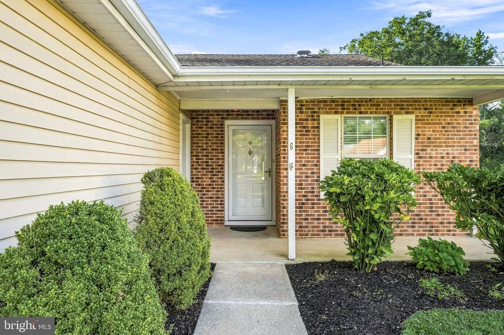 6 AVANDALE CT, MOUNT LAUREL, NJ 08054 — photo 4