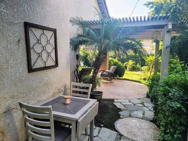 2827 E Shea, Fresno, CA 93720