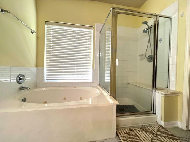 8210 Solara Bend, Houston, TX 77083