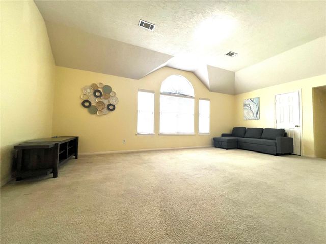 8210 Solara Bend, Houston, TX 77083