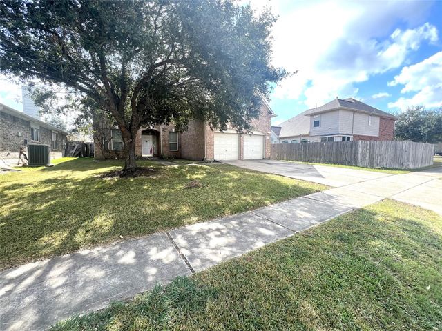 8210 Solara Bend, Houston, TX 77083