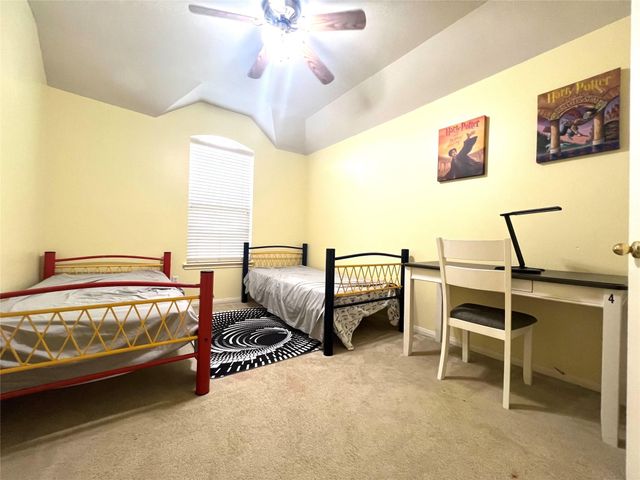 8210 Solara Bend, Houston, TX 77083