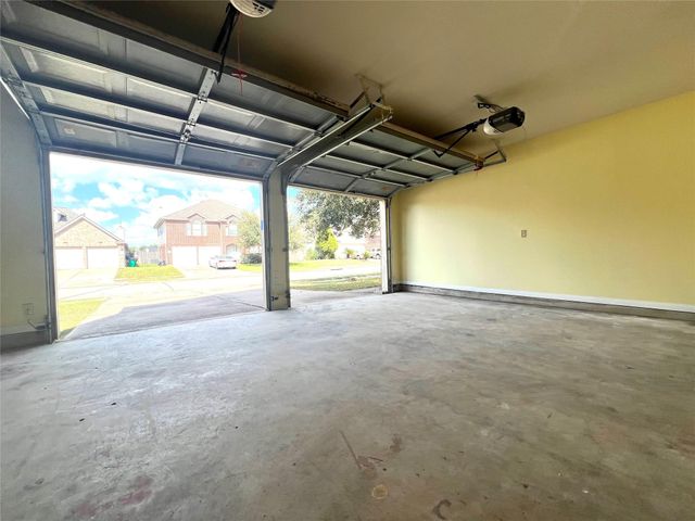 8210 Solara Bend, Houston, TX 77083