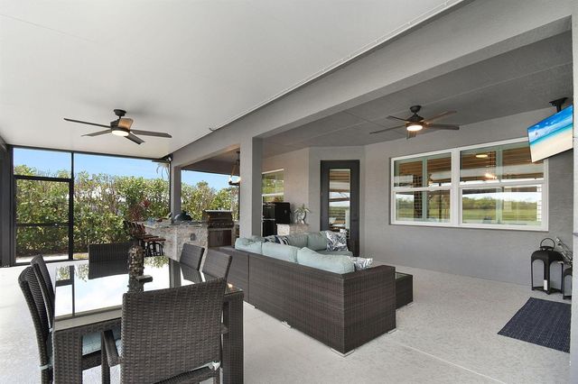 508 SW Bradshaw Circle, Port St. Lucie, FL 34953